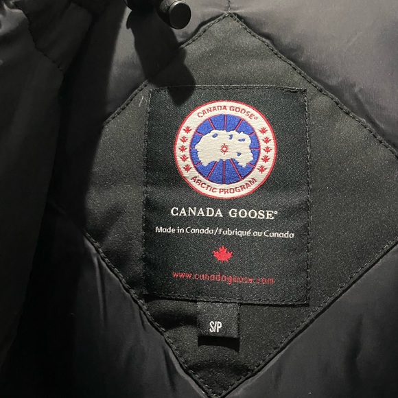 Canada Goose Victoria Parka - Picture 5 of 9